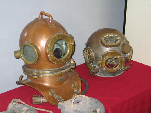 Diving helmets