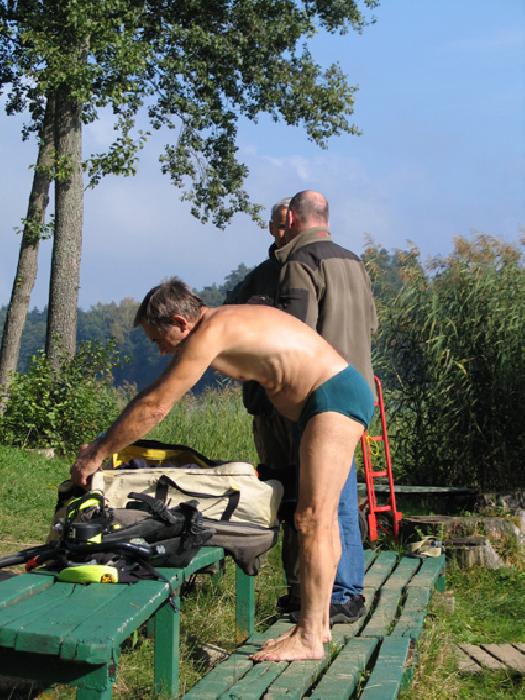 Preparations before the dive